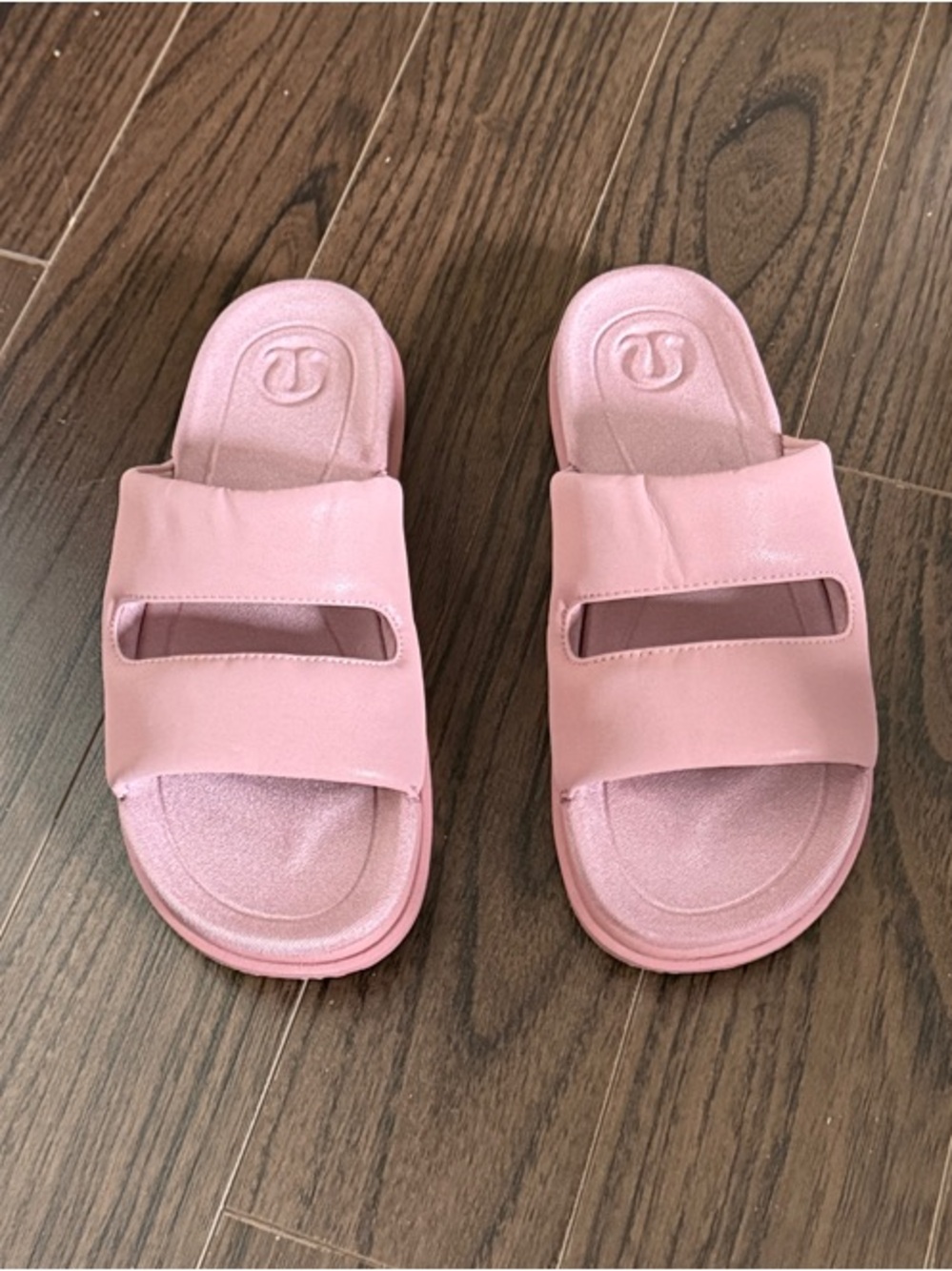 lululemon athletica Spiced Chai Restfeel Sandals
